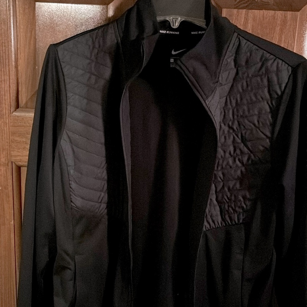 Nike Essential jacket - Picture 2 of 2